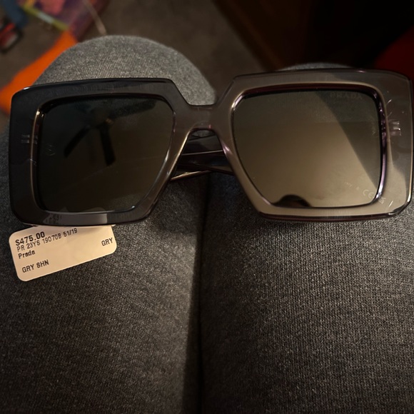 Black Prada sunglasses - Picture 2 of 4